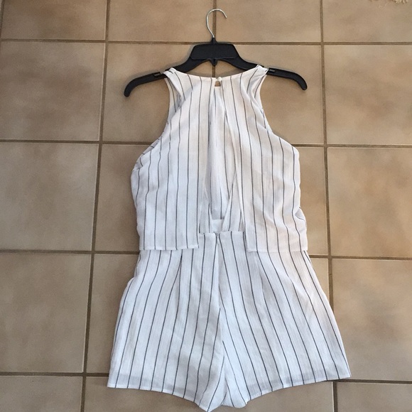 Romper - Picture 2 of 3